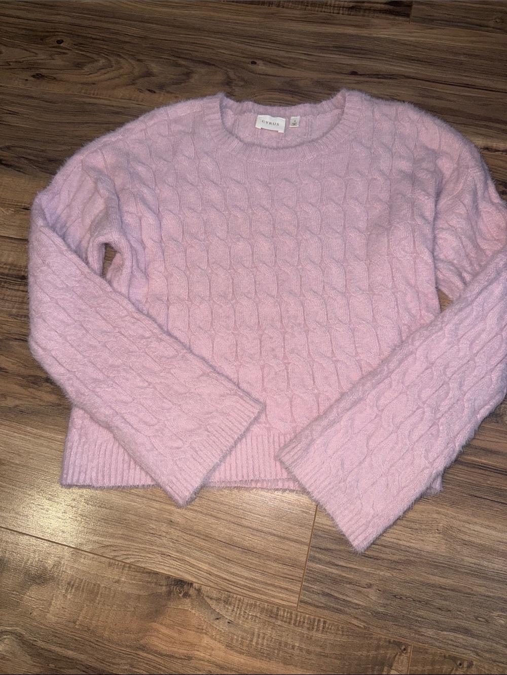 Cyrus pink sweater small